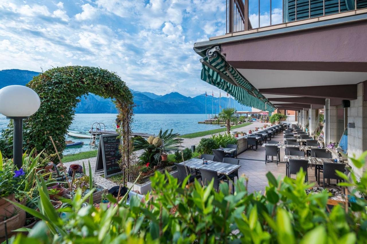Hotel Nettuno برنزوني سول جاردا المظهر الخارجي الصورة