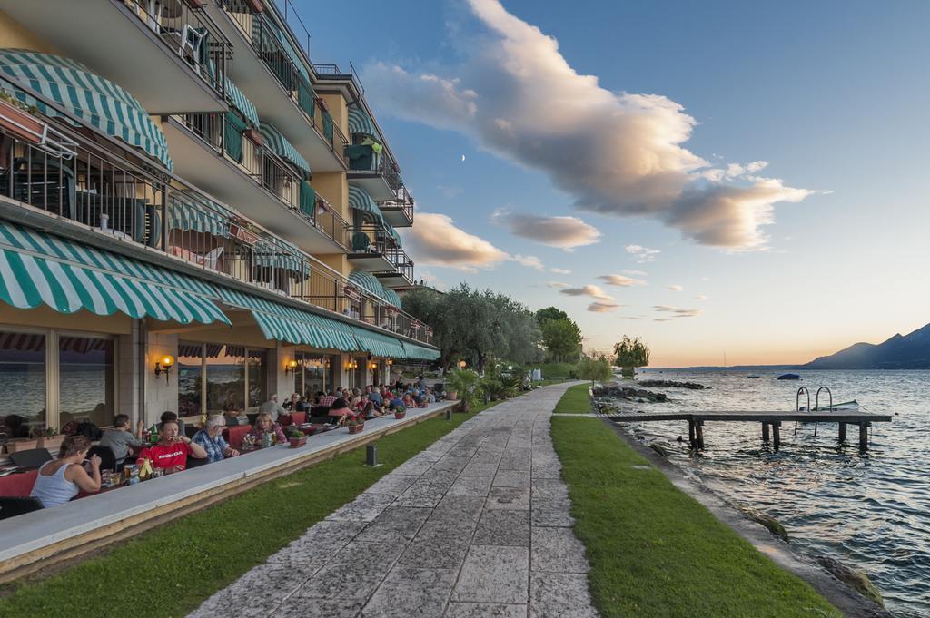 Hotel Nettuno برنزوني سول جاردا المظهر الخارجي الصورة